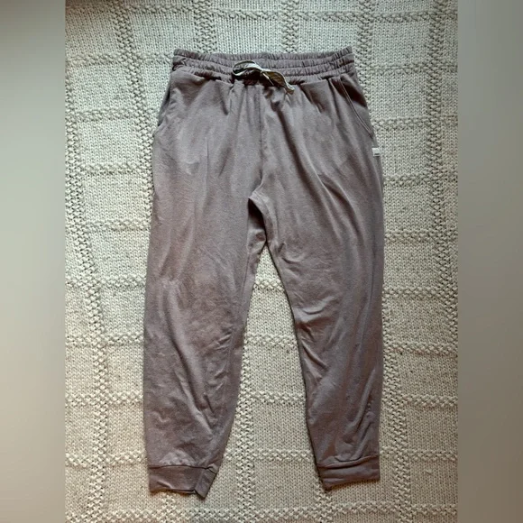 Vuori Performance Joggers - Picture 3 of 7
